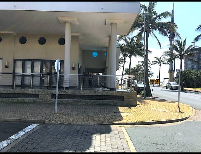 272M² OFFICE TO LET IN POINT WATERFRONT